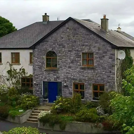 Church View House Bed & Breakfast 4*